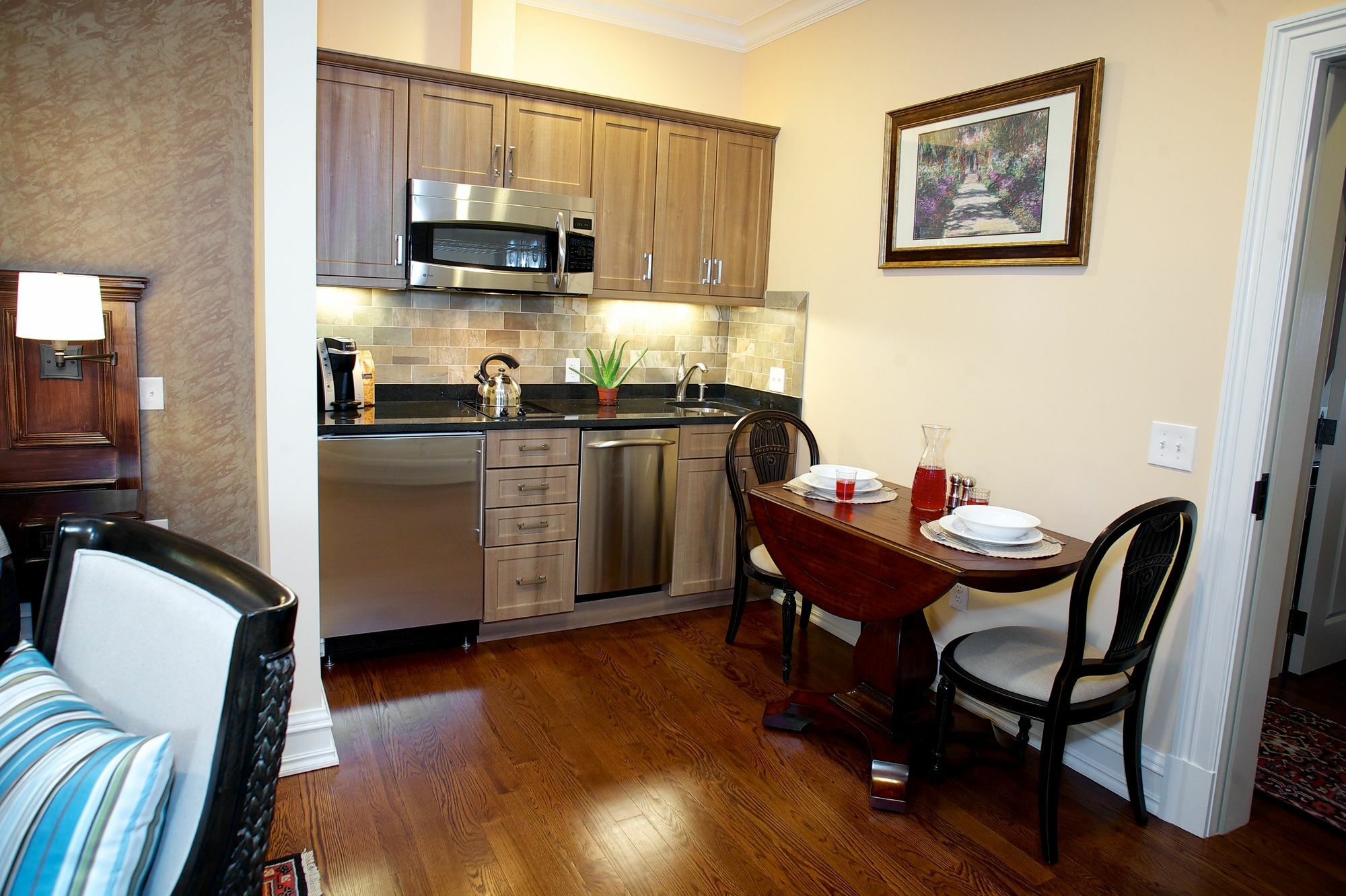 Guest House At Norwalk Inn Ngoại thất bức ảnh